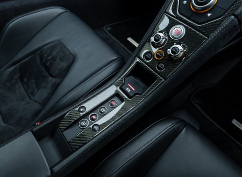 McLaren 650S Le Mans 28