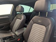 Volkswagen Passat 2.0 Passat R-Line TDI BlueMotion Technology Semi-Auto 4dr 36