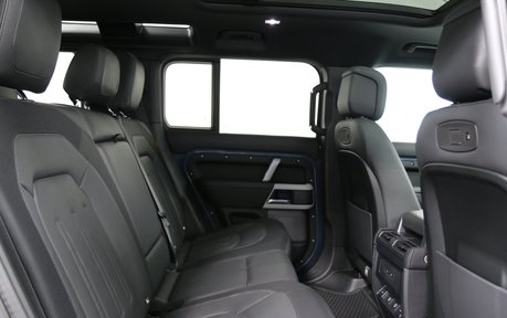Land Rover Defender 110 D250 x-Dynamic HSE - 1 Owner 21