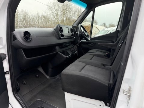 Mercedes-Benz Sprinter 2.0 315 CDI Progressive RWD L3 H2 Euro 6 (s/s) 5dr 12