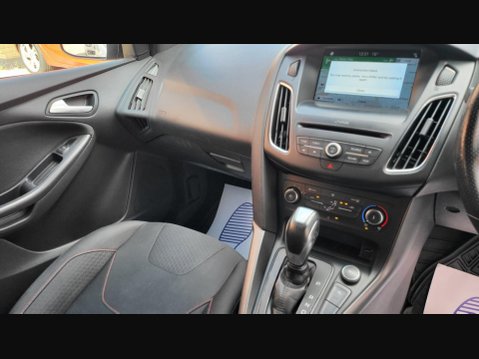 Ford Focus ST-LINE 13