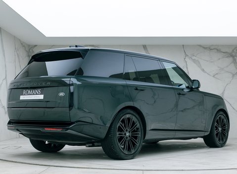Land Rover Range Rover D350 Autobiography LWB 7 Seater 6