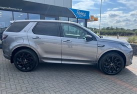 Land Rover Discovery Sport R-DYNAMIC S PLUS MHEV 5