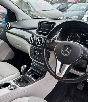 Mercedes-Benz B Class B180 BLUEEFFICIENCY SE LOOK! FULL SERVICE HISTORY! 10 MERCEDES SERVICES! 3
