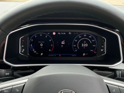 Volkswagen T-Roc 1.5 TSI R-Line DSG Euro 6 (s/s) 5dr 16