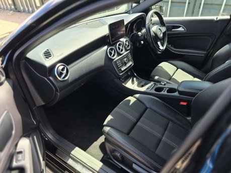 Mercedes-Benz A Class 1.6 A180 Sport Edition Hatchback 5dr Petrol 7G-DCT Euro 6 (s/s) (122 ps) 31