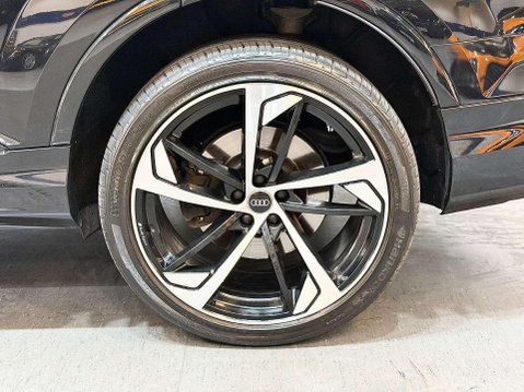 Audi Q7 3.0 TFSIe V6 55 Black Edition SUV 5dr Petrol Plug-in Hybrid Tiptronic quatt 32