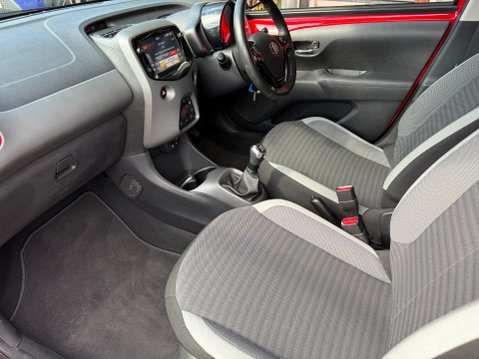 Toyota Aygo VVT-I X-TREND 18