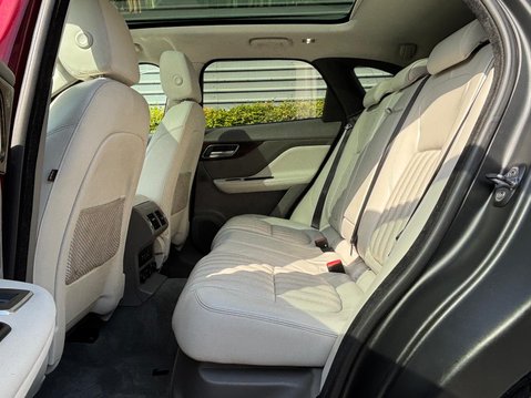 Jaguar F-Pace PORTFOLIO AWD 28