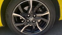 Toyota Yaris 1.5 VVT-h Yellow Bi-Tone Limited Edition Hatchback 5dr Petrol Hybrid E-CVT  9