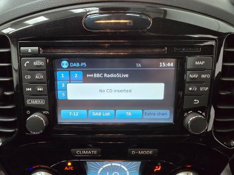 Nissan Juke 1.2 DIG-T N-Connecta Euro 6 (s/s) 5dr 26