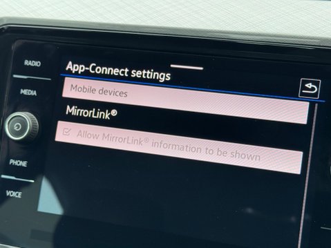 Volkswagen Passat 2.0 TDI EVO SE Nav Euro 6 (s/s) 5dr 24