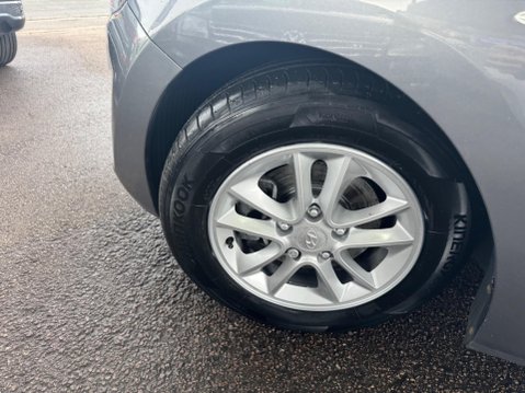 Hyundai i30 1.6 CRDi Blue Drive Active Euro 5 (s/s) 5dr 17