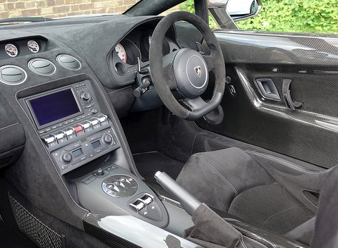 Lamborghini Gallardo LP 570-4 Performante Spyder 24