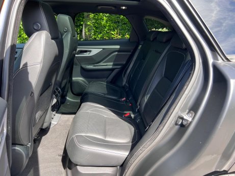 Jaguar F-Pace 2.0 D180 R-Sport Auto AWD Euro 6 (s/s) 5dr 73
