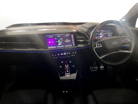 Audi Q4 45 S line SUV 5dr Electric Auto 82kWh (286 ps) Full Leather - Cruise Contro 18