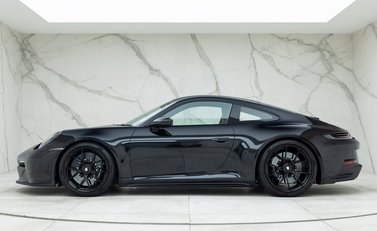 Porsche 911 (992) GT3 Touring 2