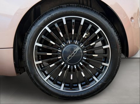 Fiat 500 87kW La Prima 42kWh 3dr Auto 14