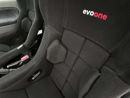 Renault Clio RENAULTSPORT V6 57