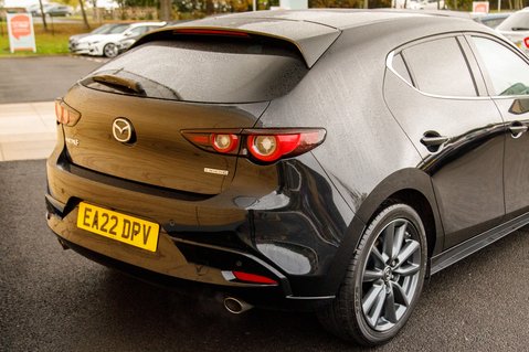 Mazda 3 SPORT LUX MHEV 7