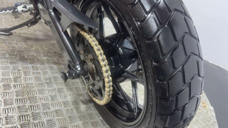 Ducati Scrambler 400 SIXTY 2 2016 14K NEW MOT A2 READY FULL SERVICE SPORTS EXHAUST 400CC 15