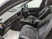 Porsche Macan 2.0 Macan Semi-Auto 4WD 5dr 56