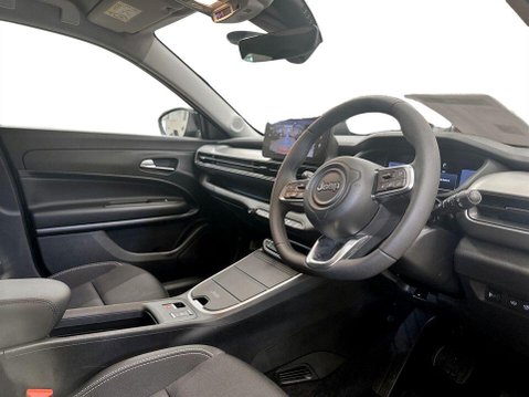 Jeep Avenger 1.2 e-Hybrid Summit SUV 5dr Petrol Hybrid e-DCT Euro 6 (s/s) (100 ps) 12