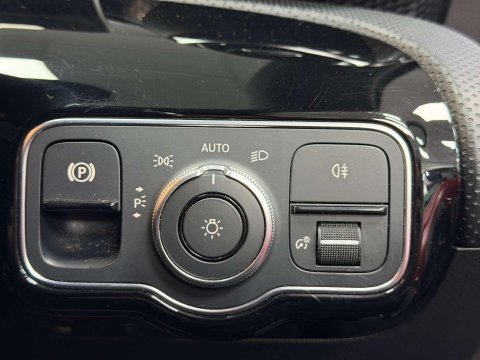 Mercedes-Benz A Class 1.5 A180d Sport (Executive) Hatchback 5dr Diesel 7G-DCT Euro 6 (s/s) (116 p 56