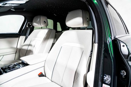 Rolls-Royce Ghost V12. FULL PPF. STARLIGHT. H, C & M SEATS. REAR ENTERTAINMENT. HUD. 20