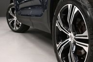 Volvo XC40 2.0 XC40 Inscription Pro B4 MHEV Auto 5dr 33