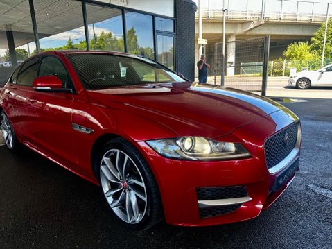 Jaguar XF 2.0d R-Sport Auto AWD Euro 6 (s/s) 4dr 6