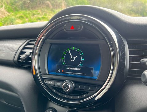 Mini Hatch 1.5 Cooper Sport 3dr 19