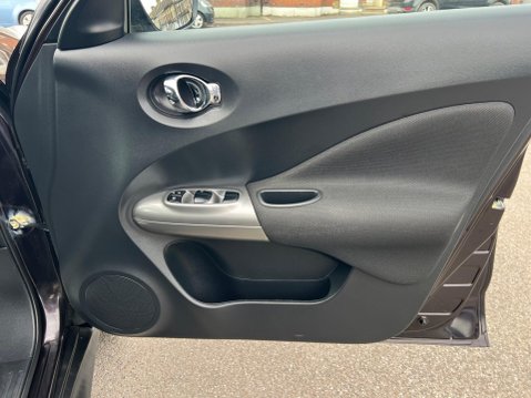 Nissan Juke 1.6 Tekna Euro 5 (s/s) 5dr 28