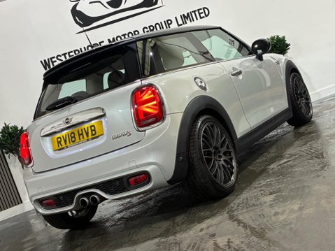 Mini Hatch 2.0 Cooper S Euro 6 (s/s) 3dr 27