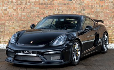 Porsche Cayman GT4 6