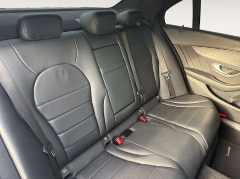 Mercedes-Benz C Class 2.1 C 220 AMG Line D Auto 4dr 13