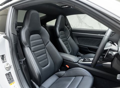 Porsche 911 Turbo S (992) 14