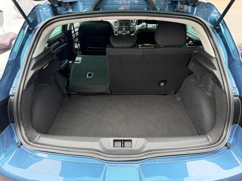 Renault Megane 1.3 TCe Iconic Euro 6 (s/s) 5dr 20