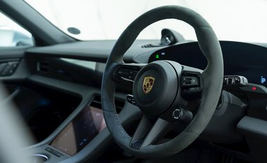 Porsche Taycan 4S Sport Turismo 9