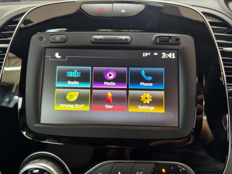 Renault Captur 0.9 Captur Iconic TCe 5dr 38