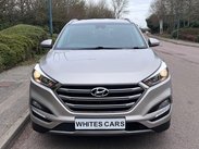 Hyundai TUCSON 2.0 CRDi Premium Auto 4WD Euro 6 5dr 9