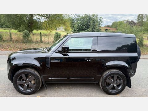 Land Rover Defender 3.0 Defender Hard Top X-Dynamic HSE D MHEV Auto 4WD 42