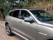 Jaguar F-Pace 3.0 D300 V6 S Auto AWD Euro 6 (s/s) 5dr 10
