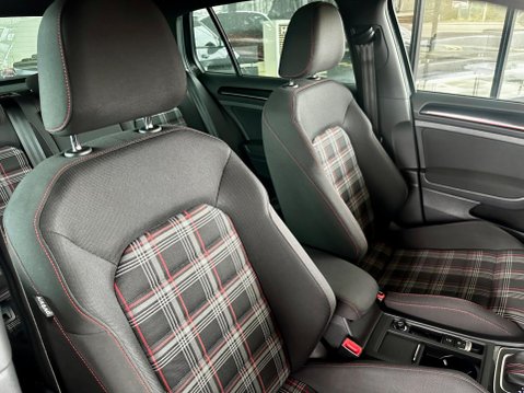 Volkswagen Golf 2.0 TSI BlueMotion Tech GTI DSG Euro 6 (s/s) 5dr 30