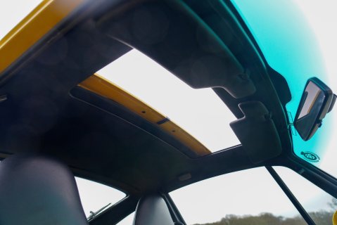 Porsche 911 CARRERA 4 12