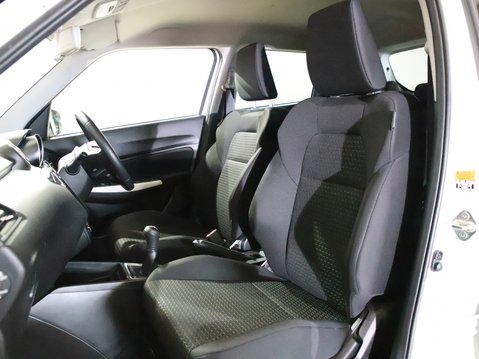 Suzuki Swift 1.0 Boosterjet SZ-T 5dr 21