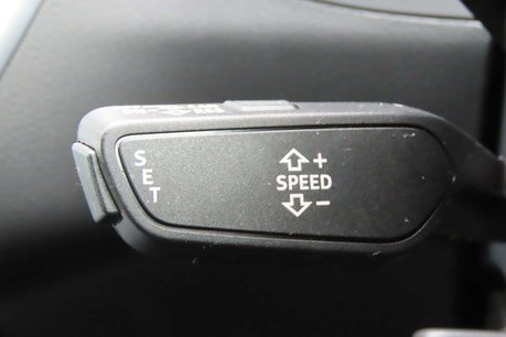 Audi A6 2.0 TDI 40 S line Saloon 4dr Diesel S Tronic Euro 6 (s/s) (204 ps) 15