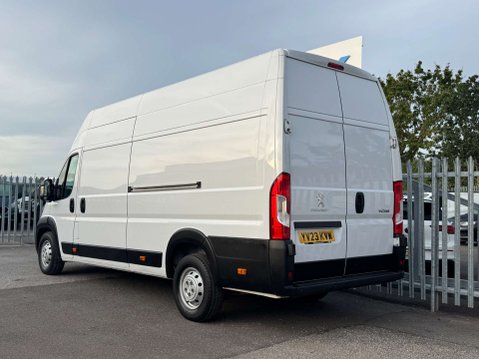 Peugeot Boxer 2.2 BlueHDi 435 Professional Premium + Panel Van 5dr Diesel Manual L4 H3 Eu 37