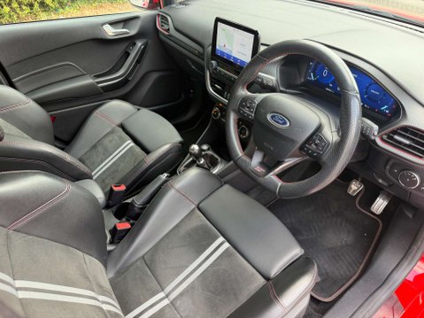 Ford Fiesta 1.5 Fiesta ST-3 T 5dr 21