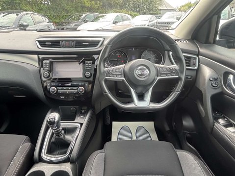 Nissan Qashqai 1.5 dCi N-Connecta SUV 5dr Diesel Manual Euro 6 (s/s) (115 ps) 37